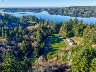 66017 N BAY Rd, North Bend, OR 97459