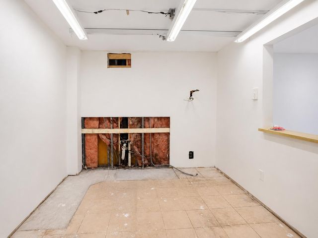 16950 W Dixie Highway A226, North Miami Beach, FL 33160