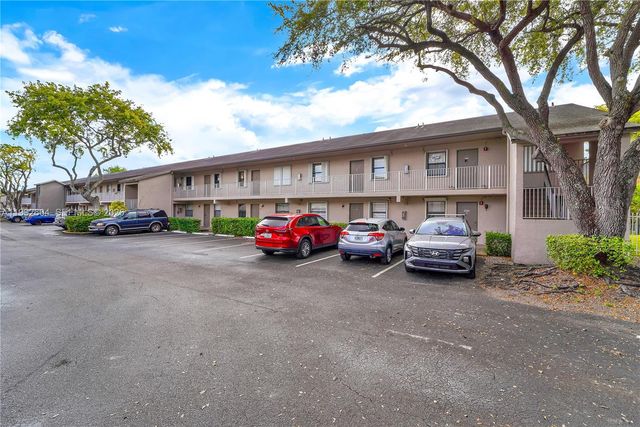 7668 SW 152nd Ave 2-211, Miami, FL 33193