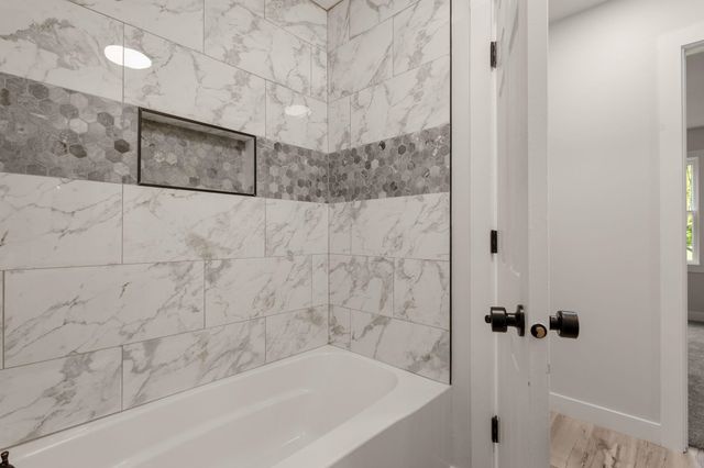 21014 County road 20 Road, Goshen, IN 46528