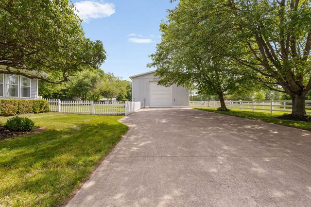 21014 County road 20 Road, Goshen, IN 46528