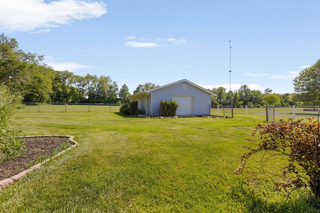 21014 County road 20 Road, Goshen, IN 46528