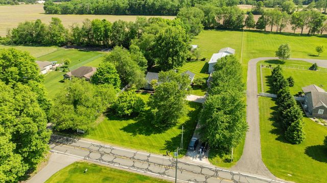 21014 County road 20 Road, Goshen, IN 46528