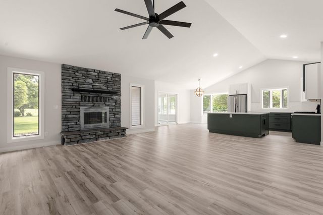 21014 County road 20 Road, Goshen, IN 46528