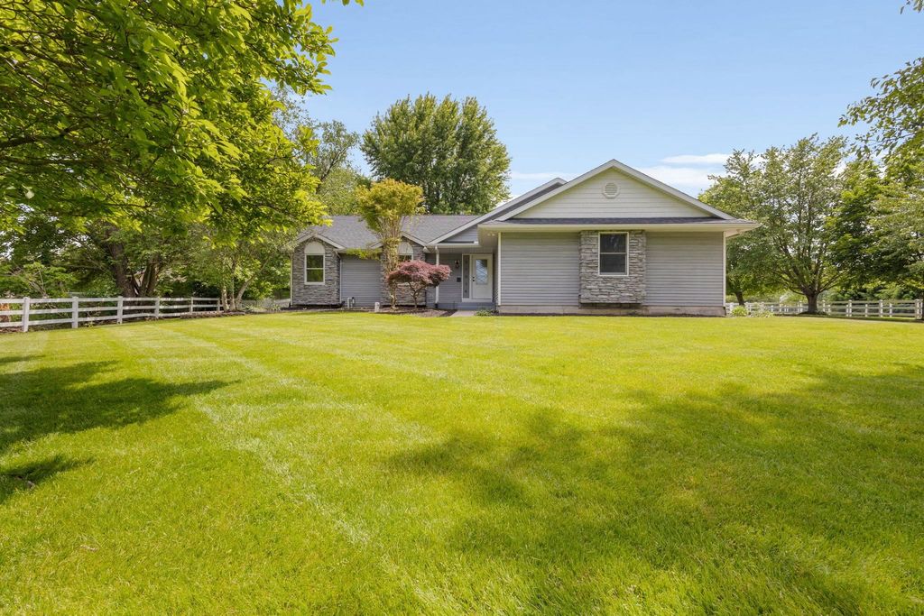 21014 County road 20 Road, Goshen, IN 46528