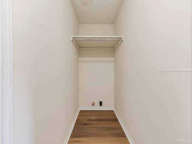 5731 Langley Ct, Pensacola, FL 32504