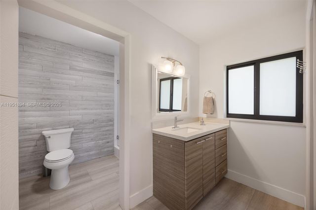 07325 SW 102nd St, Pinecrest, FL 33156