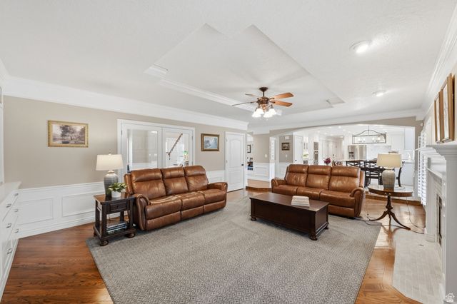 9496 S DUNBAR CIR, South Jordan, UT 84095