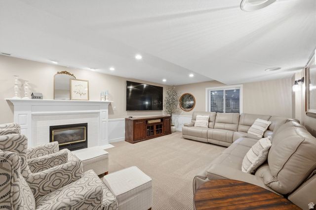 9496 S DUNBAR CIR, South Jordan, UT 84095