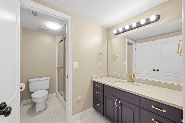 9496 S DUNBAR CIR, South Jordan, UT 84095