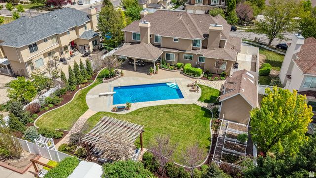 9496 S DUNBAR CIR, South Jordan, UT 84095