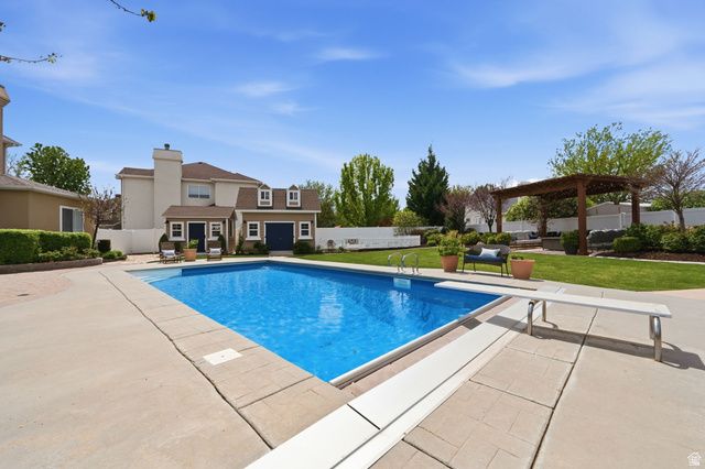 9496 S DUNBAR CIR, South Jordan, UT 84095