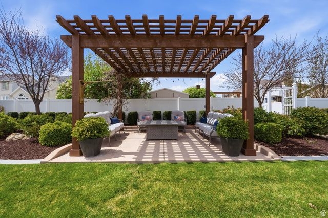 9496 S DUNBAR CIR, South Jordan, UT 84095