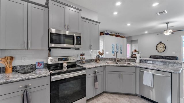 5809 CHRISTIANSEN COURT, Lakeland, FL 33812