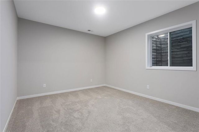 217 SW Chelmsford Drive, Blue Springs, MO 64014