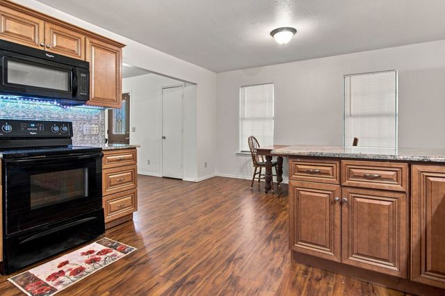 514 Dorothy Lane, Justin, TX 76247
