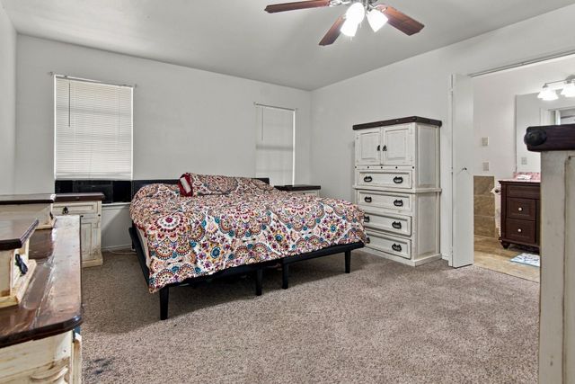 514 Dorothy Lane, Justin, TX 76247