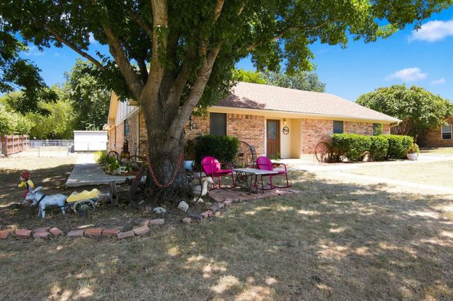 514 Dorothy Lane, Justin, TX 76247