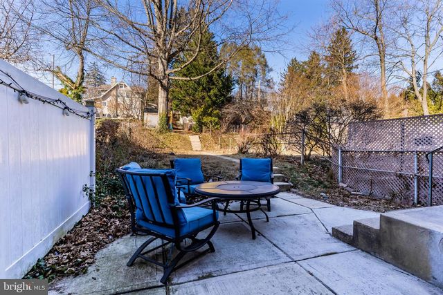 1424 MARKET ST, Camp Hill, PA 17011