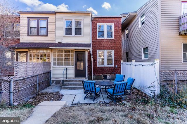 1424 MARKET ST, Camp Hill, PA 17011