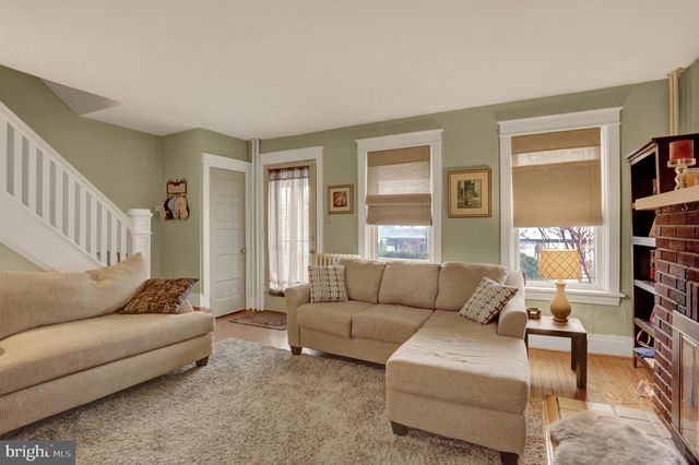 1424 MARKET ST, Camp Hill, PA 17011