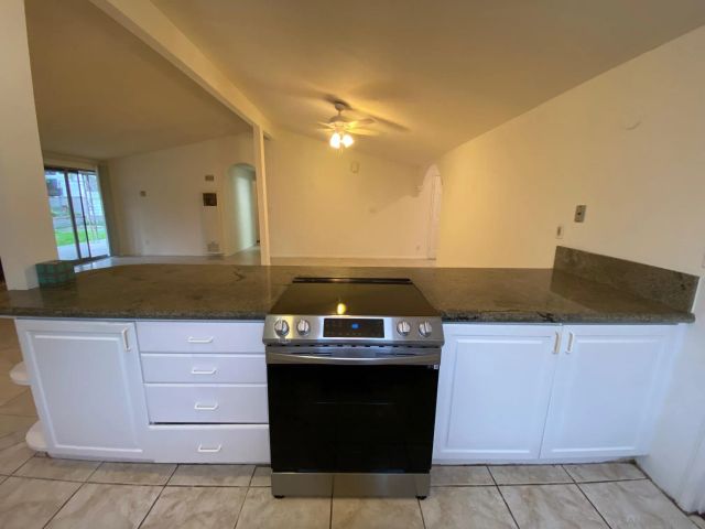 9516 Larrabee Ave, San Diego, CA 92123