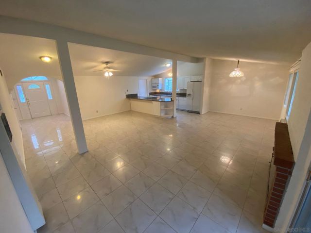 9516 Larrabee Ave, San Diego, CA 92123