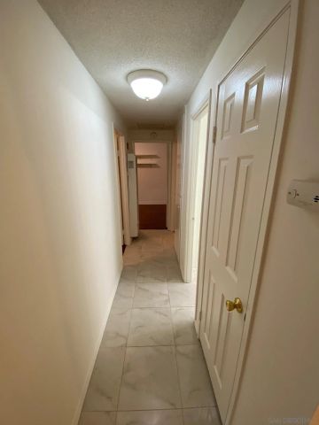 9516 Larrabee Ave, San Diego, CA 92123