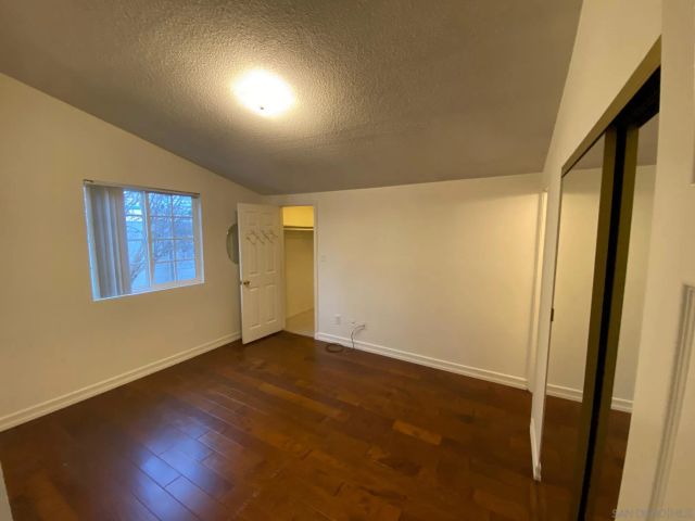 9516 Larrabee Ave, San Diego, CA 92123