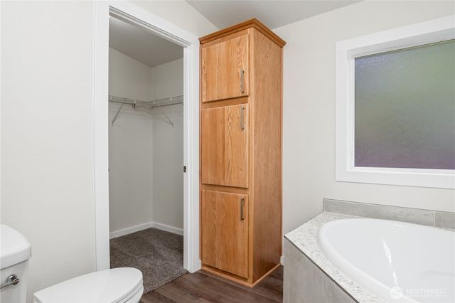 509 NW Clark Avenue, Winlock, WA 98596