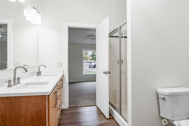 509 NW Clark Avenue, Winlock, WA 98596