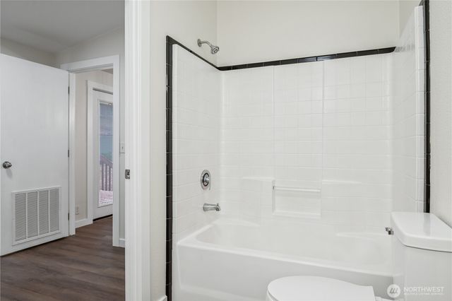 509 NW Clark Avenue, Winlock, WA 98596