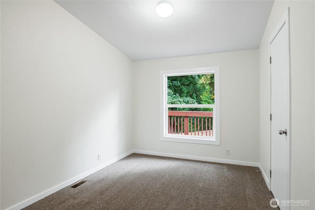 509 NW Clark Avenue, Winlock, WA 98596