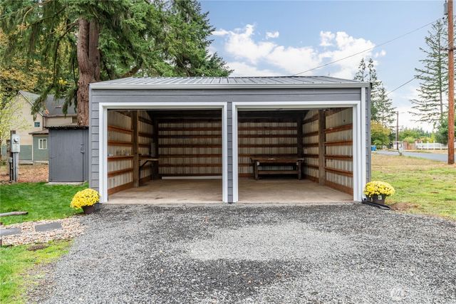 509 NW Clark Avenue, Winlock, WA 98596