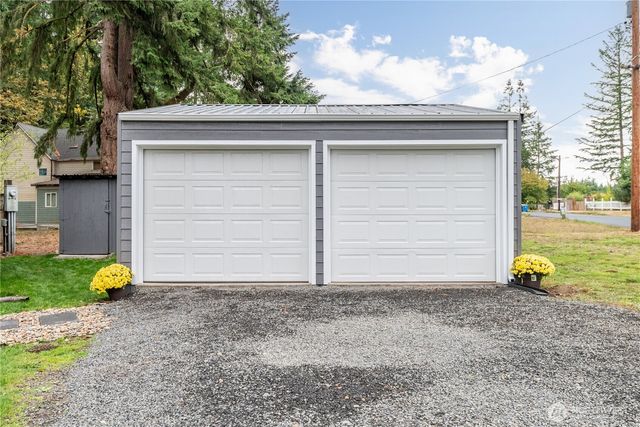 509 NW Clark Avenue, Winlock, WA 98596