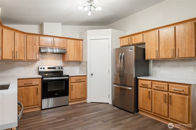 509 NW Clark Avenue, Winlock, WA 98596