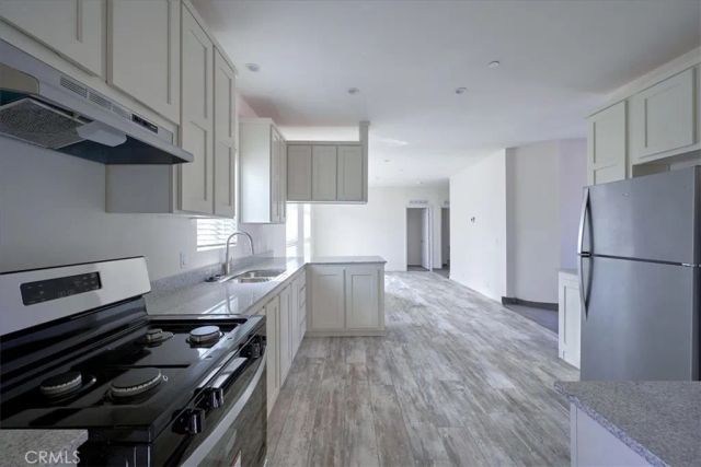 5430 Luna Road, Phelan, CA 92371