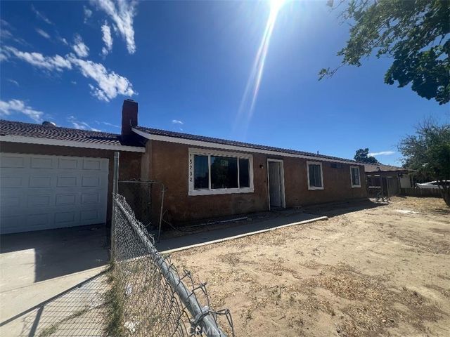 15232 Greenrock, Lancaster, CA 93535
