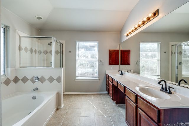 15834 REDWOODS MANOR, San Antonio, TX 78247