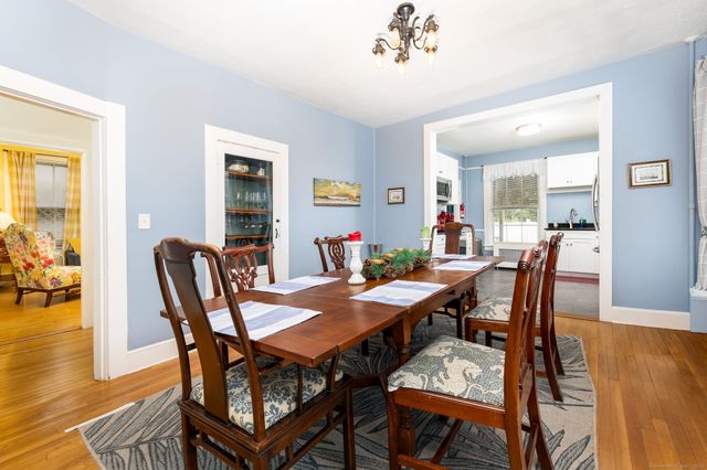 8 Pearl Street, Groton, CT 06355