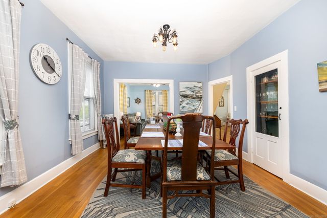 8 Pearl Street, Groton, CT 06355