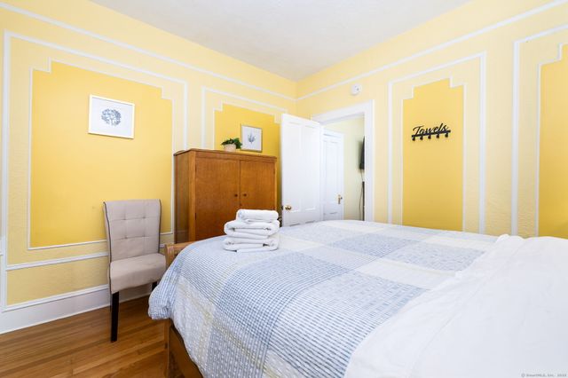 8 Pearl Street, Groton, CT 06355