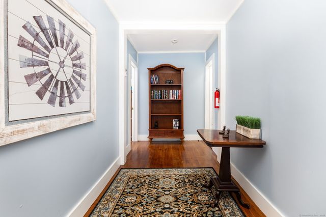 8 Pearl Street, Groton, CT 06355