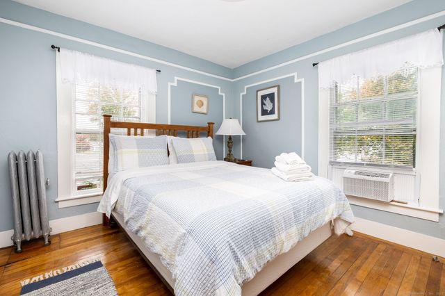 8 Pearl Street, Groton, CT 06355