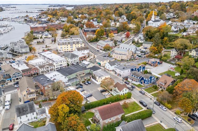 8 Pearl Street, Groton, CT 06355