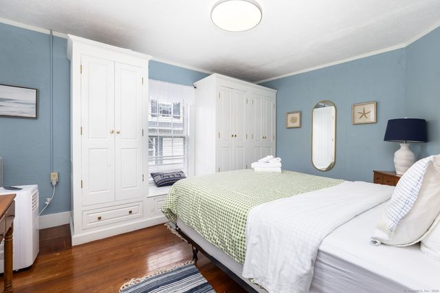 8 Pearl Street, Groton, CT 06355