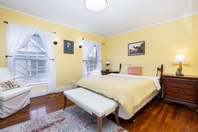 8 Pearl Street, Groton, CT 06355