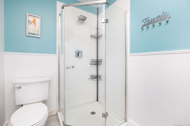 8 Pearl Street, Groton, CT 06355