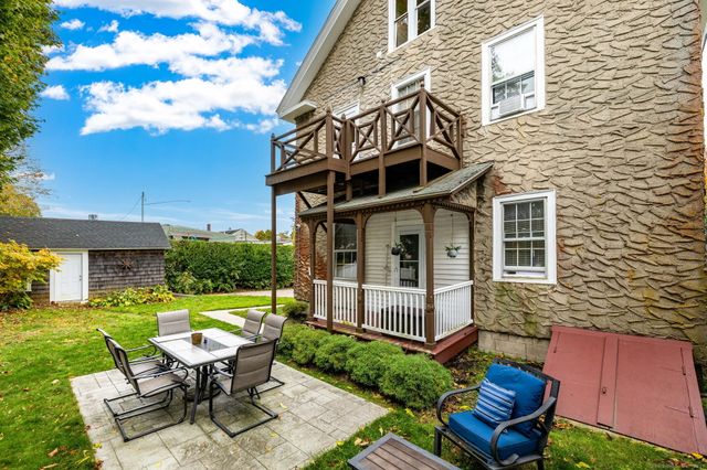 8 Pearl Street, Groton, CT 06355