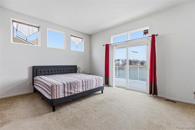 975 Watersedge Court, Oxford, MI 48371